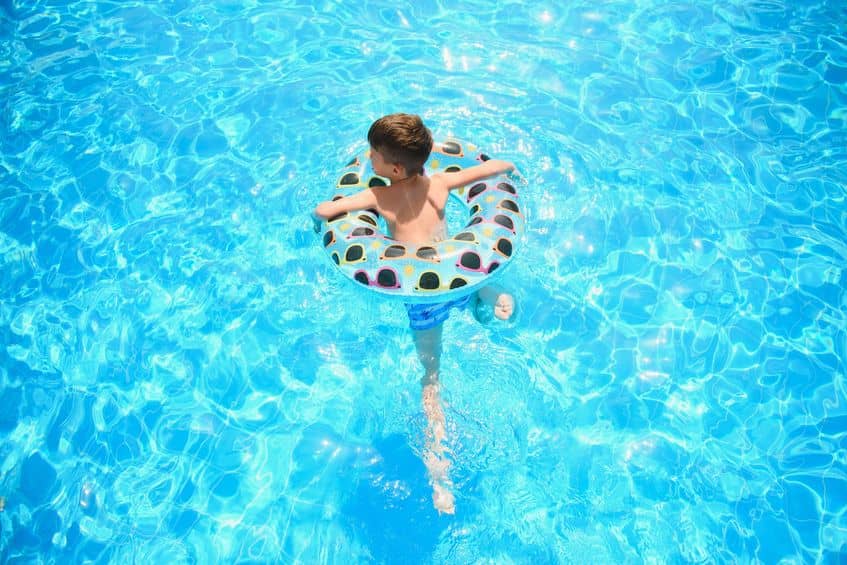 How the Right Pool Service in Lake Elsinore, Ca Can Help Protect Your Pool from Damage